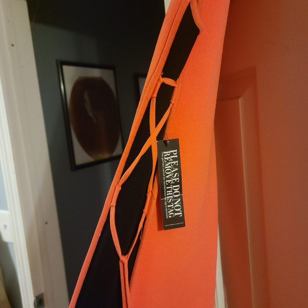 Dress - Picture 2 of 3